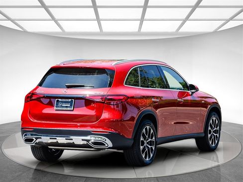 New 2025 Mercedes-Benz GLC 350e 4MATIC image 4