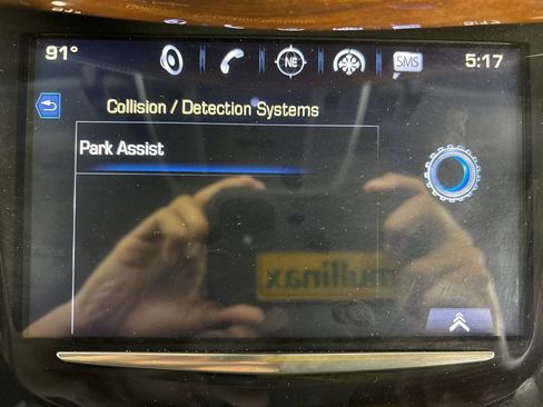 Used 2018 Cadillac Escalade 2WD image 35