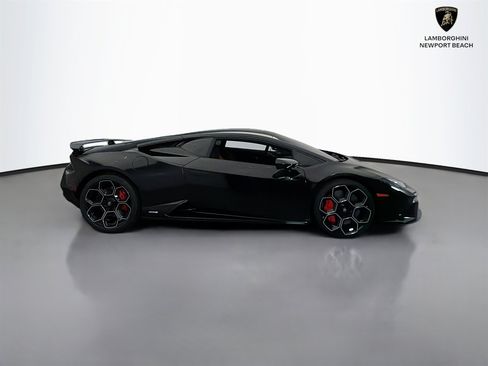 Used 2024 Lamborghini Huracan Tecnica RWD image 35