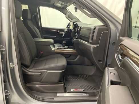 Used 2024 Chevrolet Silverado 1500 LT Trail Boss w/ Dark Appearance Package image 15