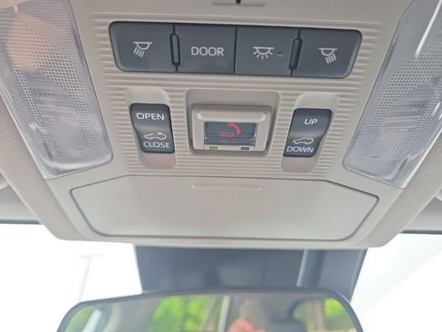 Used 2023 Toyota RAV4 XLE Premium image 32