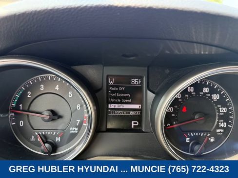 Used 2013 Jeep Grand Cherokee Laredo w/ Laredo E Group AWD/4WD image 17