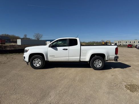 Used 2015 Chevrolet Colorado W/T image 4