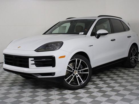 New 2026 Porsche Cayenne E-Hybrid image 1