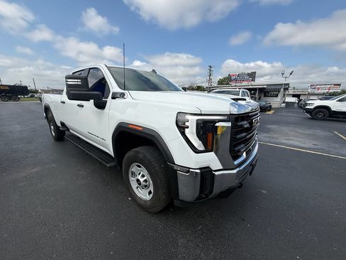 Used 2024 GMC Sierra 2500 Pro w/ 1SA Pro Safety Plus Package AWD/4WD image 1