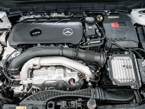 Used 2026 Mercedes-Benz GLB 250 image 27