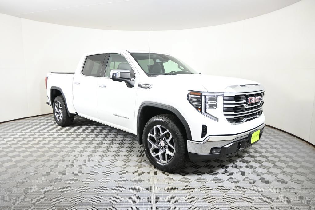 Used 2022 GMC Sierra 1500 SLT w/ SLT Convenience Package AWD/4WD image 10