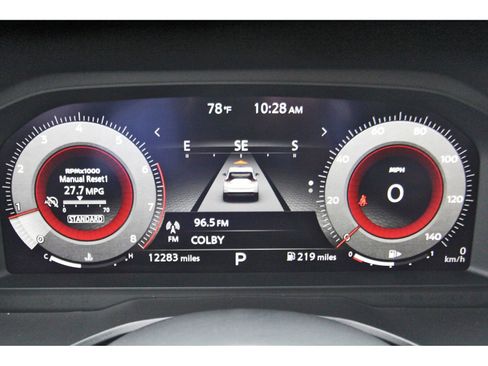 Used 2024 Nissan Rogue SL FWD image 14