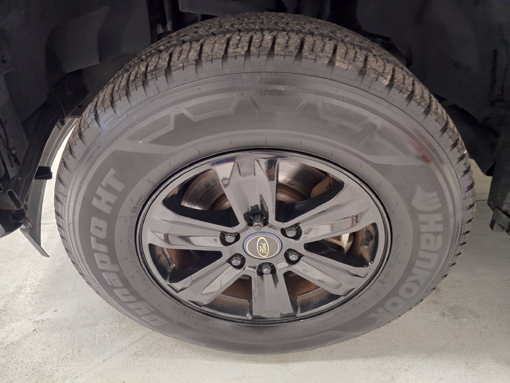 Used 2017 Ford F150 XLT RWD image 9
