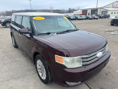 Used 2011 Ford Flex SEL w/ Convenience Pkg image 3
