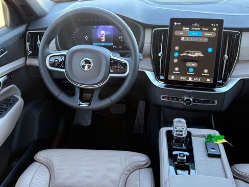 New 2026 Volvo XC90 B6 Ultra image 11