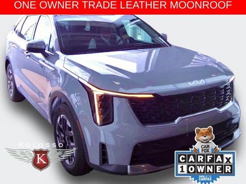 Used 2024 Kia Sorento S w/ Panoramic Sunroof Package FWD image 1