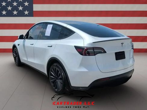 Used 2022 Tesla Model Y Long Range AWD/4WD image 4