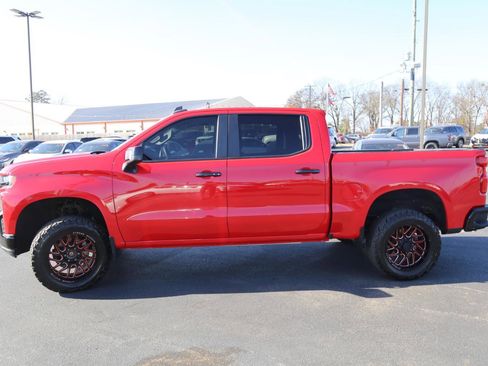 Used 2021 Chevrolet Silverado 1500 LT Trail Boss w/ Convenience Package II image 3