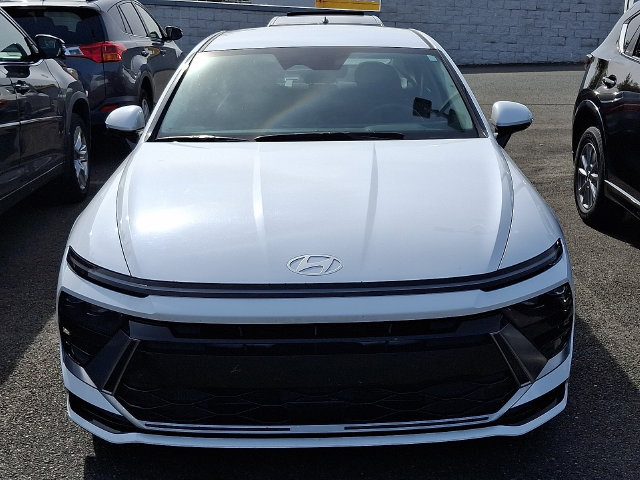 Used 2025 Hyundai Sonata SEL FWD image 10