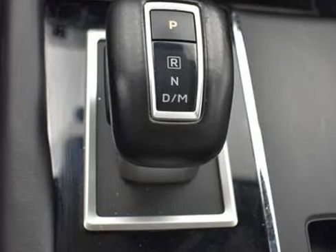 Used 2024 Mitsubishi Outlander FWD image 36