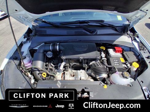 Certified 2025 Jeep Compass Limited w/ Elite Group AWD/4WD image 27