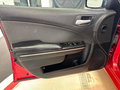 Used 2015 Dodge Charger SE w/ Popular Equipment Group image 23