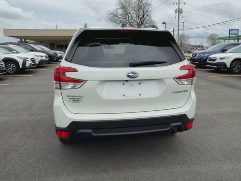Certified 2024 Subaru Forester Premium AWD/4WD image 7