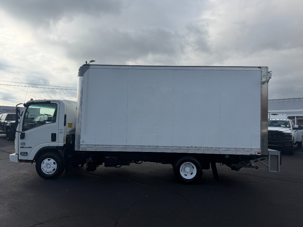 Used 2021 Isuzu NPR RWD image 5