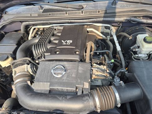 Used 2014 Nissan Frontier PRO-4X AWD/4WD image 33