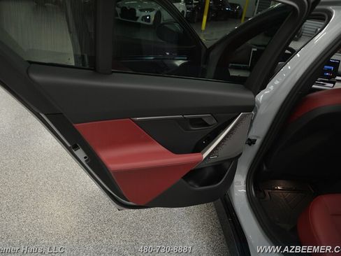 Used 2026 BMW i5 eDrive40 RWD image 35