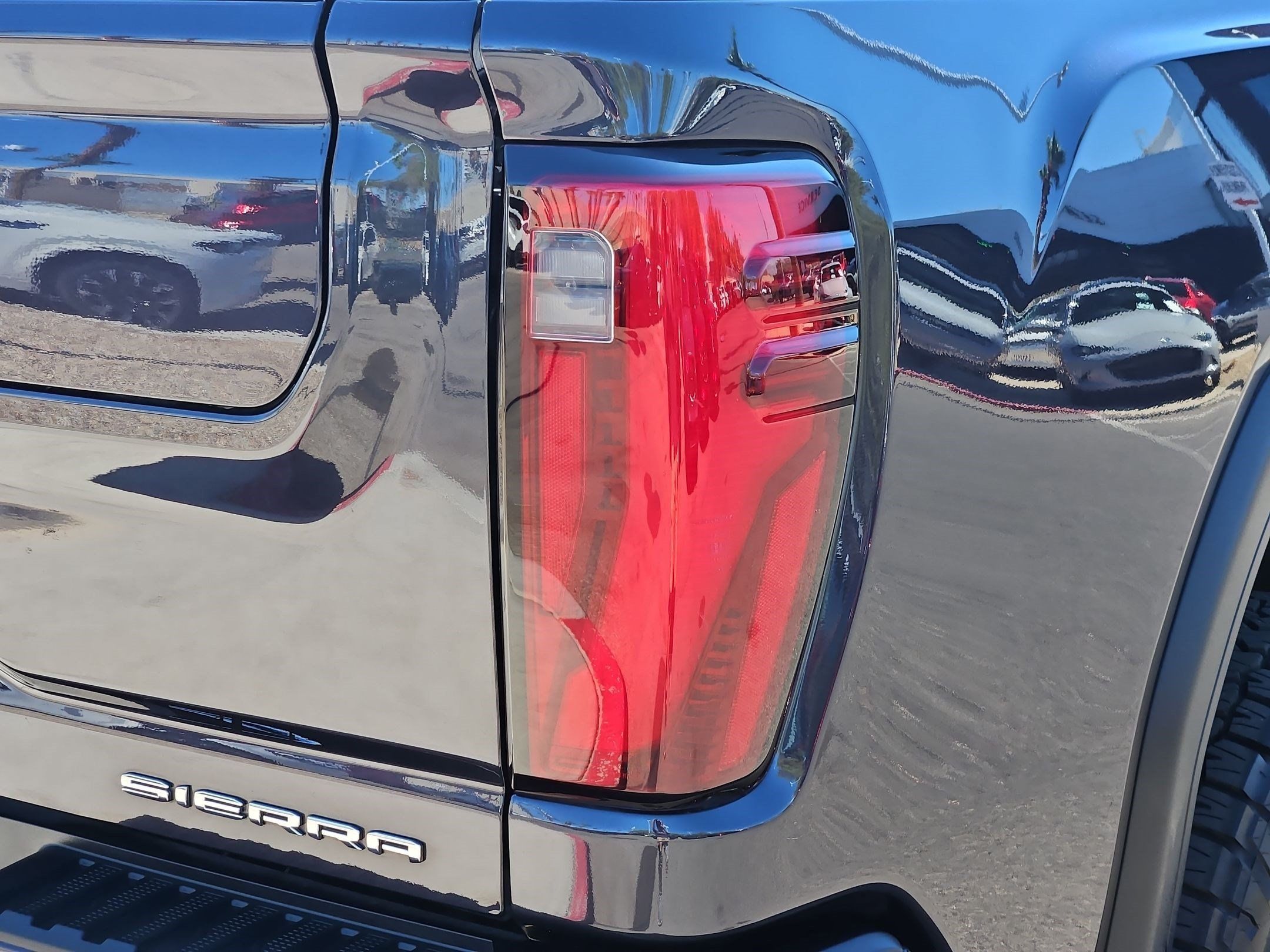 Certified 2024 GMC Sierra 2500 Denali w/ Denali Reserve Package AWD/4WD image 11