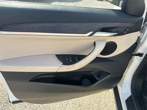 Used 2022 BMW X2 sDrive28i w/ Convenience Package image 22