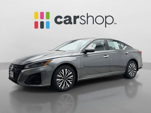 Used 2023 Nissan Altima 2.5 SV FWD image 1