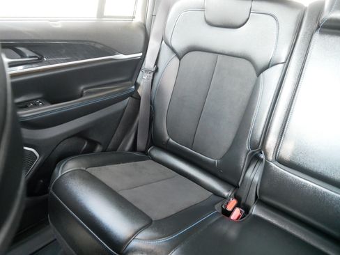 Used 2023 Jeep Grand Cherokee Trailhawk w/ Advanced Protech Group II AWD/4WD image 12