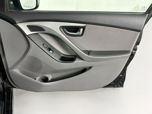 Used 2016 Hyundai Elantra Sport w/ Option Group 03 image 32