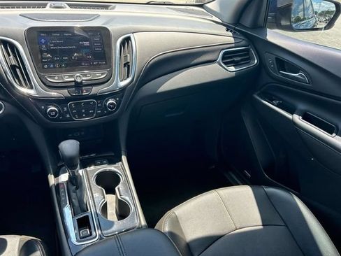 Used 2023 Chevrolet Equinox Premier FWD image 15