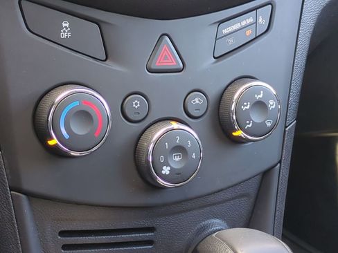 Used 2016 Chevrolet Trax LS image 30