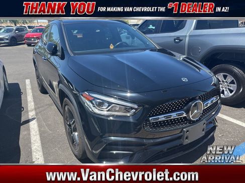 Used 2023 Mercedes-Benz GLA 250 4MATIC image 1