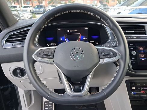 Used 2023 Volkswagen Tiguan SE R-Line image 18