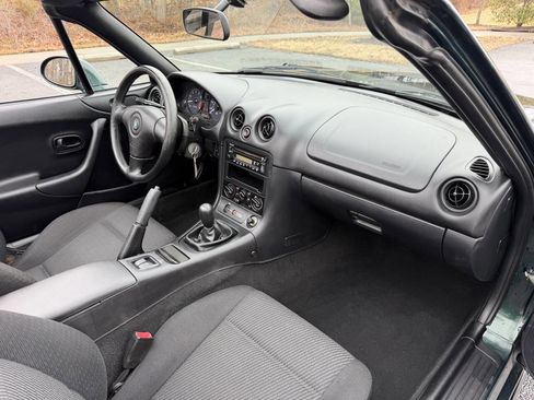 Used 1999 MAZDA MX-5 Miata 10th Anniversary Edition image 21