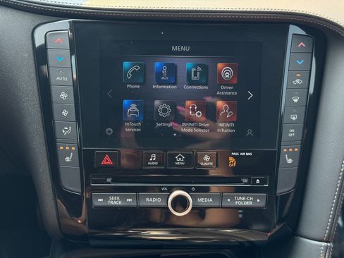 Used 2023 INFINITI QX50 Luxe FWD image 28