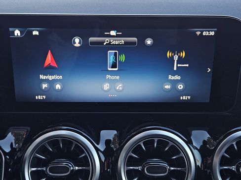 Used 2025 Mercedes-Benz GLA 250 image 16