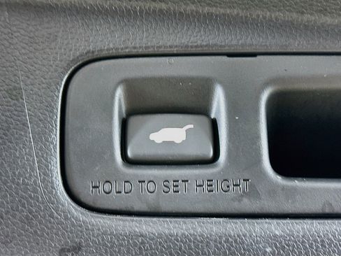 Used 2024 Honda CR-V EX-L image 29