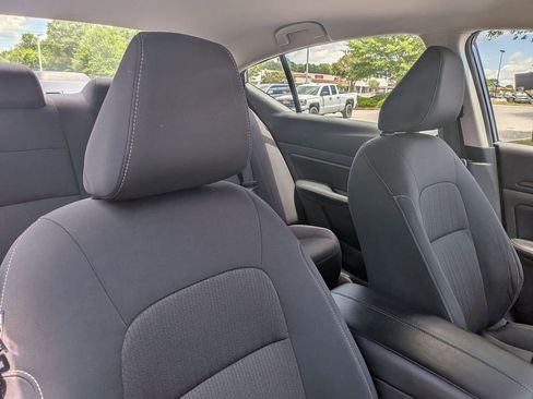 Used 2024 Nissan Altima 2.5 SV FWD image 20