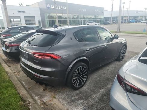 Used 2023 Maserati Grecale Modena AWD/4WD image 2