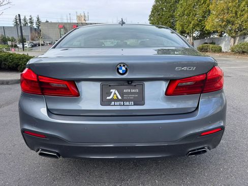 Used 2019 BMW 540i w/ M Sport Package image 9