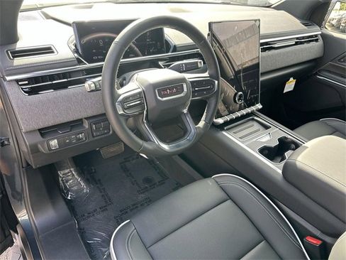 Used 2026 GMC Sierra EV Elevation image 9