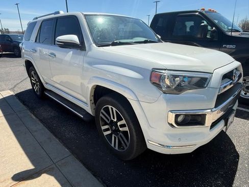 Used 2016 Toyota 4Runner Limited w/ Four Season Floor Mat Package image 3