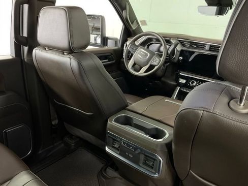 Used 2025 GMC Sierra 2500 Denali w/ Denali Reserve Package AWD/4WD image 35