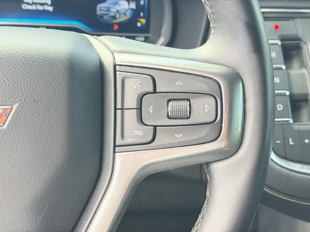 Used 2023 Chevrolet Tahoe Premier w/ Premium Package AWD/4WD image 17