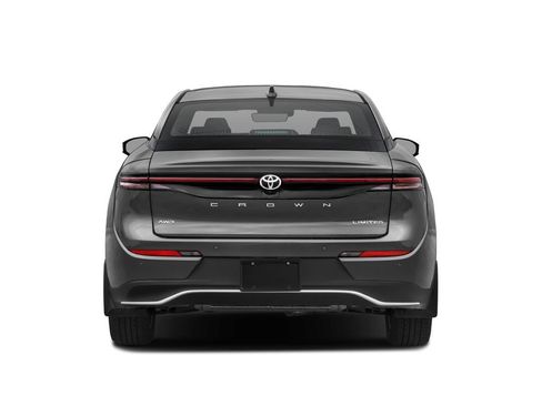 Used 2023 Toyota Crown AWD/4WD image 5