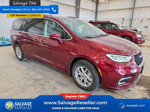 Used 2021 Chrysler Pacifica Touring-L w/ Uconnect Theater Family Group FWD image 5