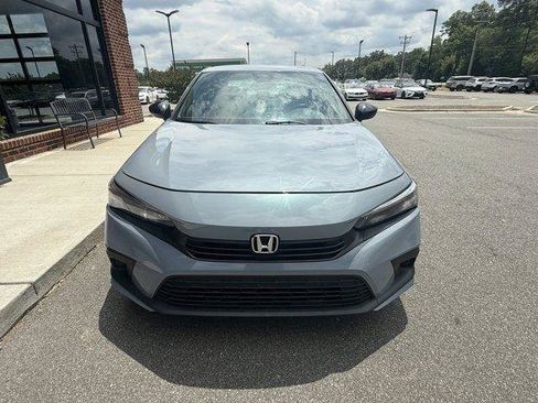 Used 2022 Honda Civic Sport image 10