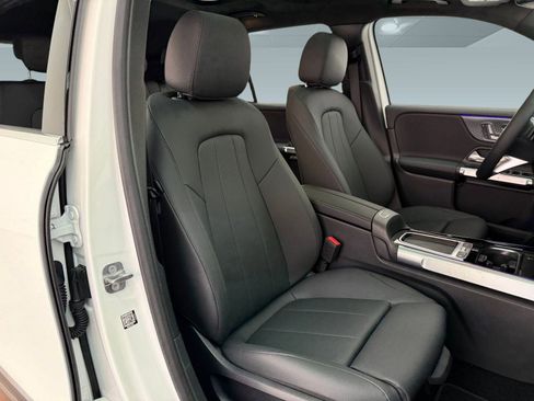 New 2026 Mercedes-Benz GLB 250 image 22